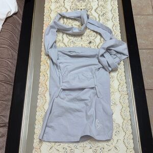 Vija Design light grey halter strap kangaroo tube top